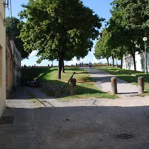 S. Agostino Fronte Mura , Lucca Italia
